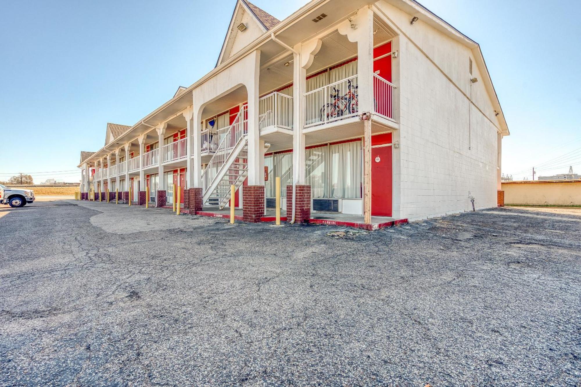 Oyo Hotel Waco University Area I-35 Luaran gambar