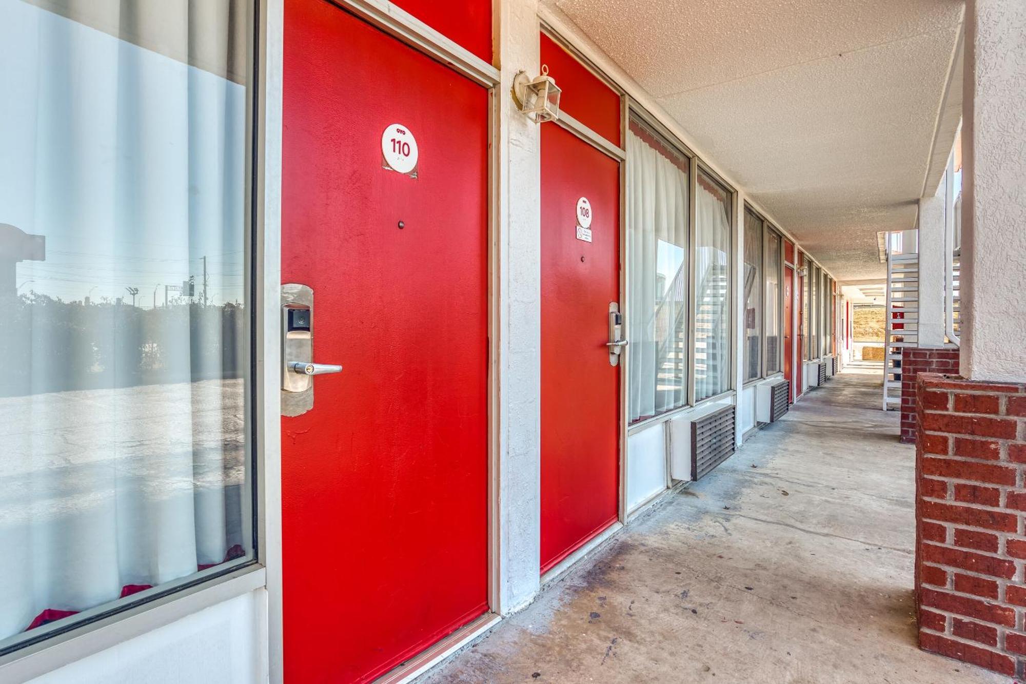 Oyo Hotel Waco University Area I-35 Luaran gambar